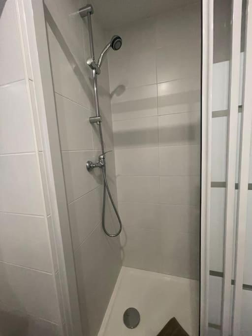 Studio Cosy Rue Alexander Taylor, Wifi, 2 Pers بو المظهر الخارجي الصورة