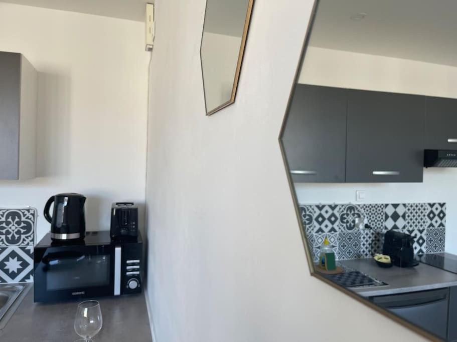 Studio Cosy Rue Alexander Taylor, Wifi, 2 Pers بو المظهر الخارجي الصورة